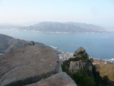 ドンガメ岩、烏帽子岩