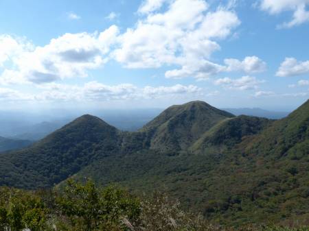 孫三瓶山、子三瓶山