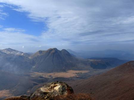 山頂から坊ガツル