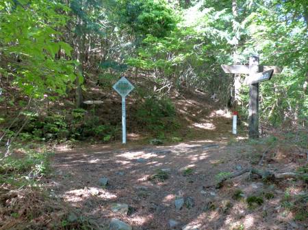 銅山峰ヒュッテ