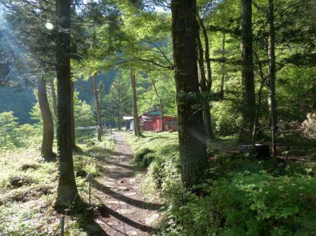 銅山峰ヒュッテ