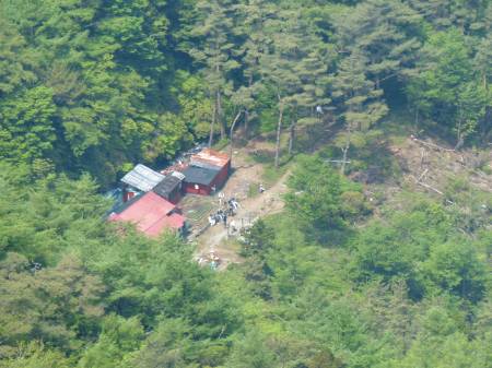 銅山峰ヒュッテ