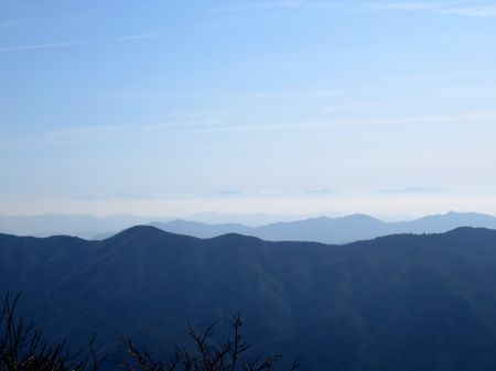 四国の山並みを遠望！