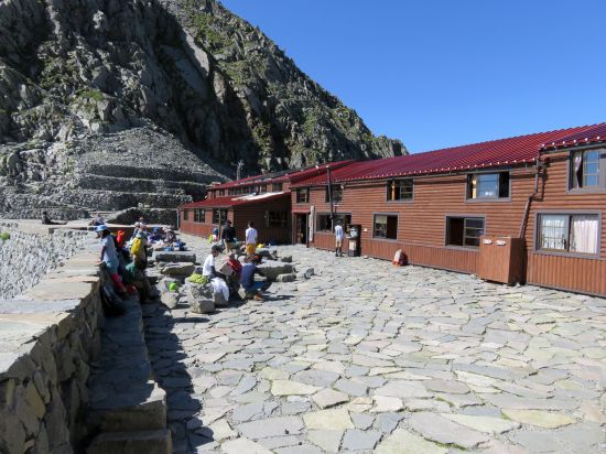 穂高岳山荘