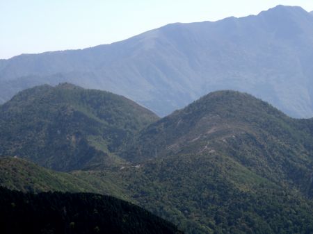 西山