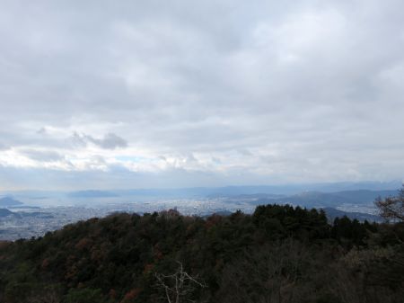 バクチ岩
