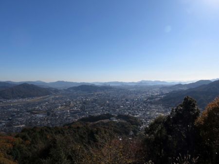 権現山展望所より