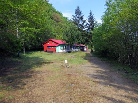 銅山峰ヒュッテ