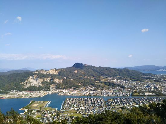 五剣山