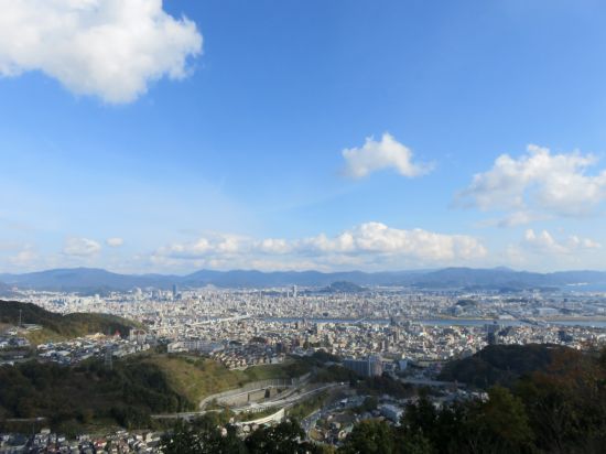 小八畳岩より！