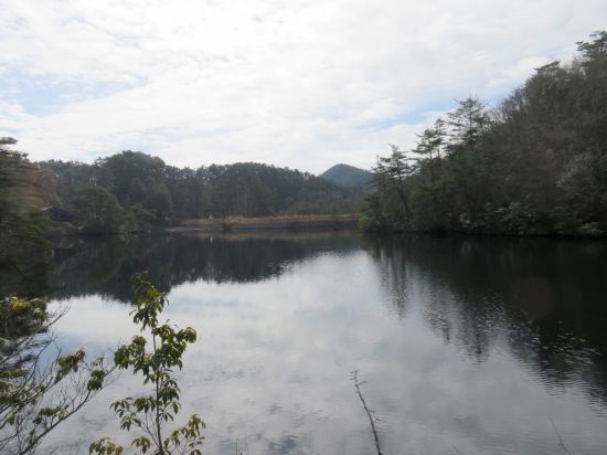 ベニマンサク湖