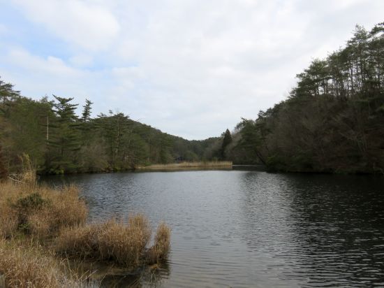 ベニマンサク湖