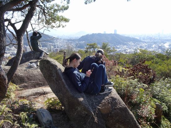 こしかけ岩でまったり