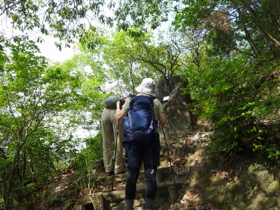 しゃしゃんぼ岩