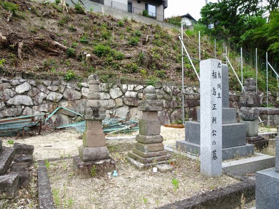 福島正則の墓