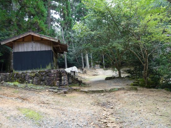 奥の院まで足を延ばす