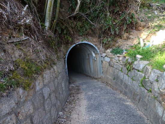 旧軍用連絡隧道