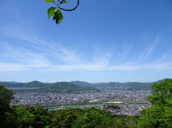 牛田山山頂裏手！