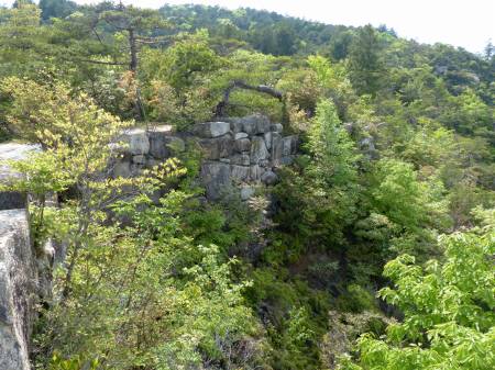 屏風折れの石垣