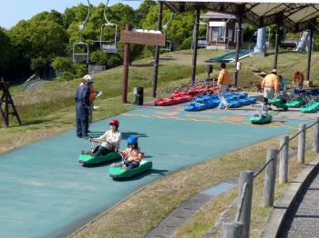 ローラーリュージュ