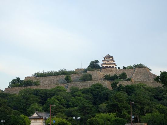 丸亀城